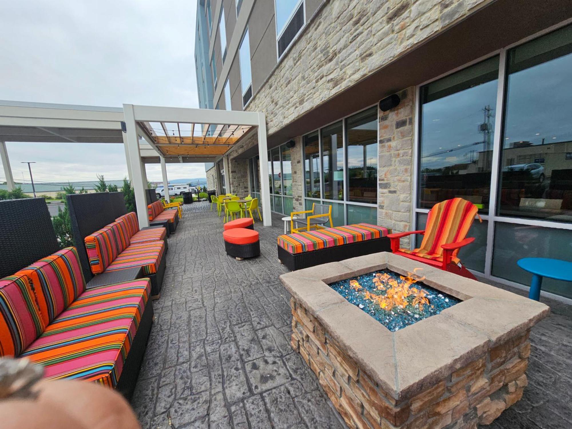 Home2 Suites By Hilton Allentown Bethlehem Airport Kültér fotó